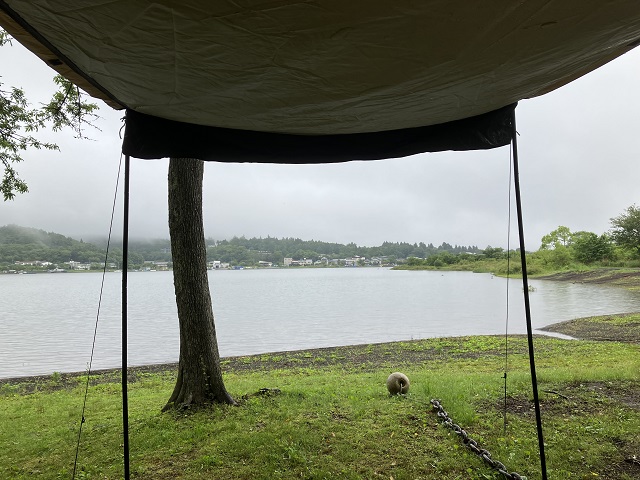 ザ・湖畔キャンプ