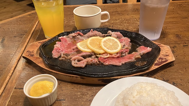 締めのごはん　ふらんす亭のレモンステーキ