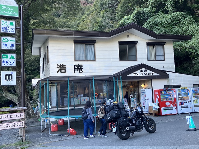 洪庵キャンプ場前