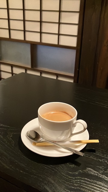 甘いものが好きなのに何故かコーヒーはブラック