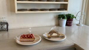 アニーズのモンブランと苺のタルト