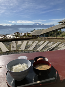 豚汁と卵かけごはん